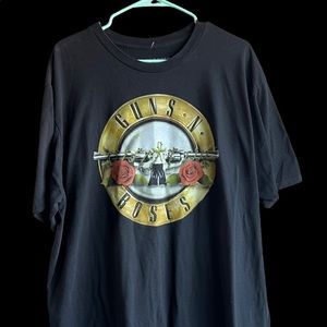 NWOT Guns N’ Roses Tee